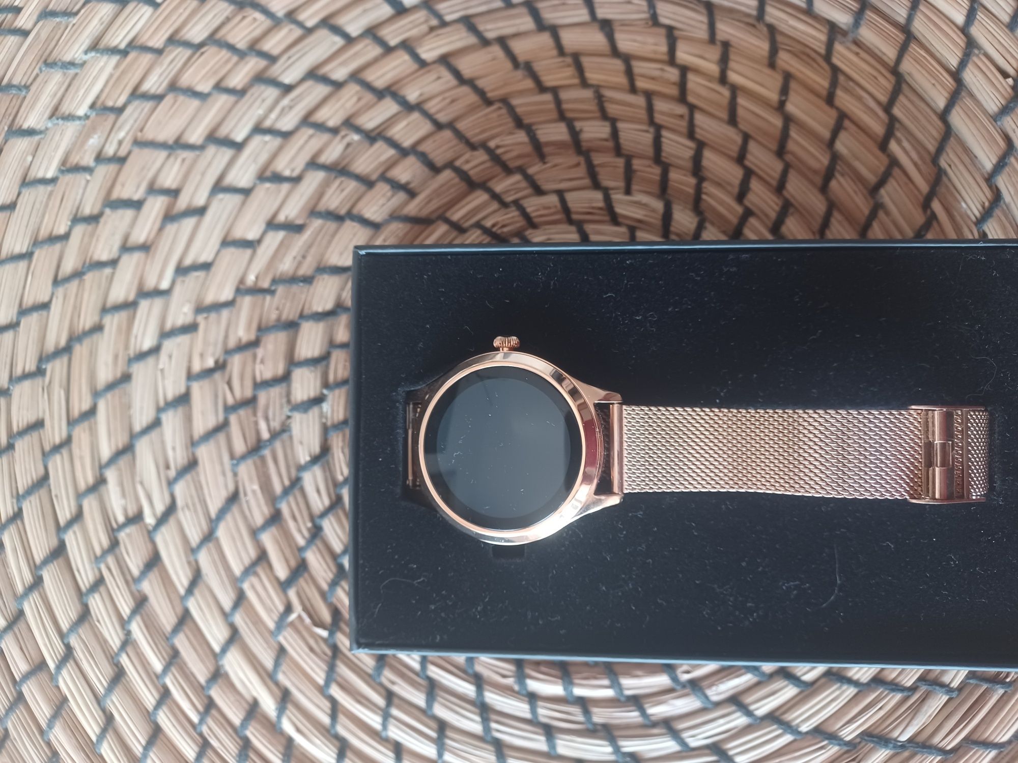 Smartwatch MAXCOM FW42 Gold