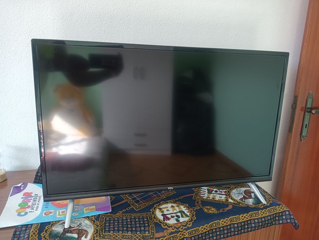 Vendo está Televisão TCL