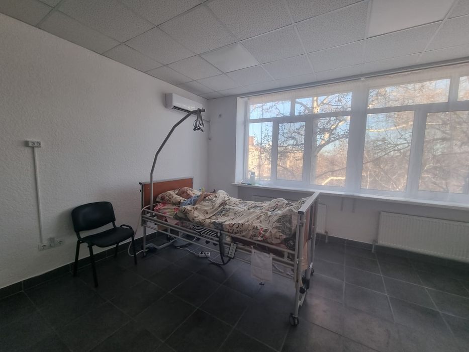 Пансіонат для людей похилого віку ,будинок пристарілих, ДОГЛЯДАЛЬНИЦІ