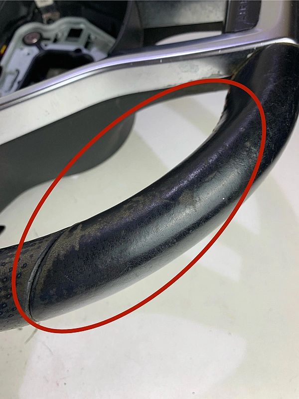 Do obszycia Kierownica skórzana multifunkcyjna Mercedes W176 ścięta ło