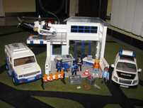 Komisariat policji plus helikopter, autko, radiowóz playmobil