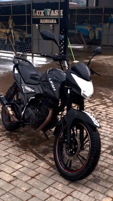 Продам lifan sity-r 200