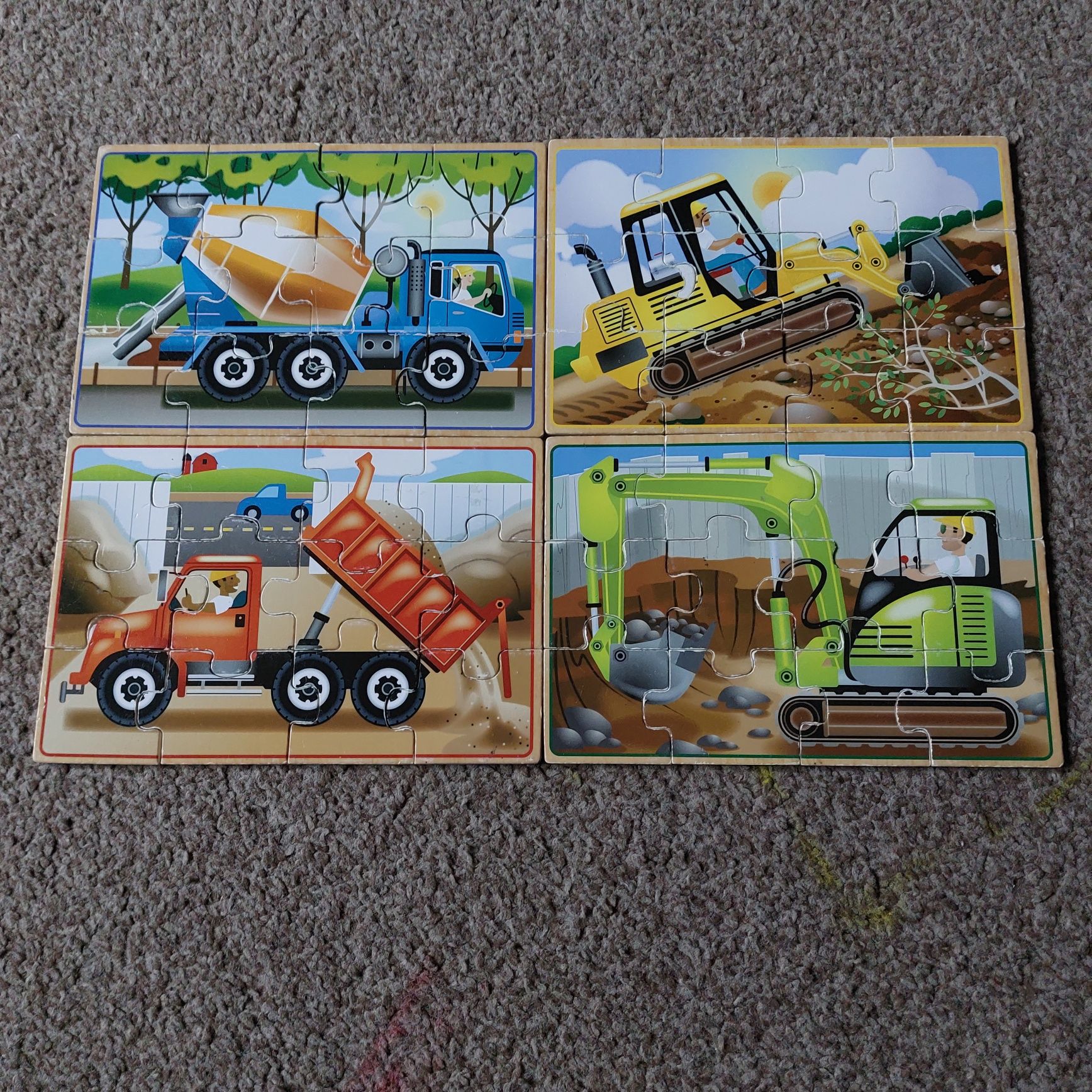 Puzzle układanki