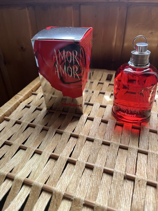 Perfumes novos amor amor