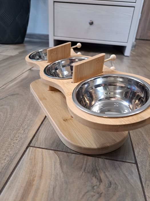 Podwyższone miski dla kota na bambusowym stojaku 757