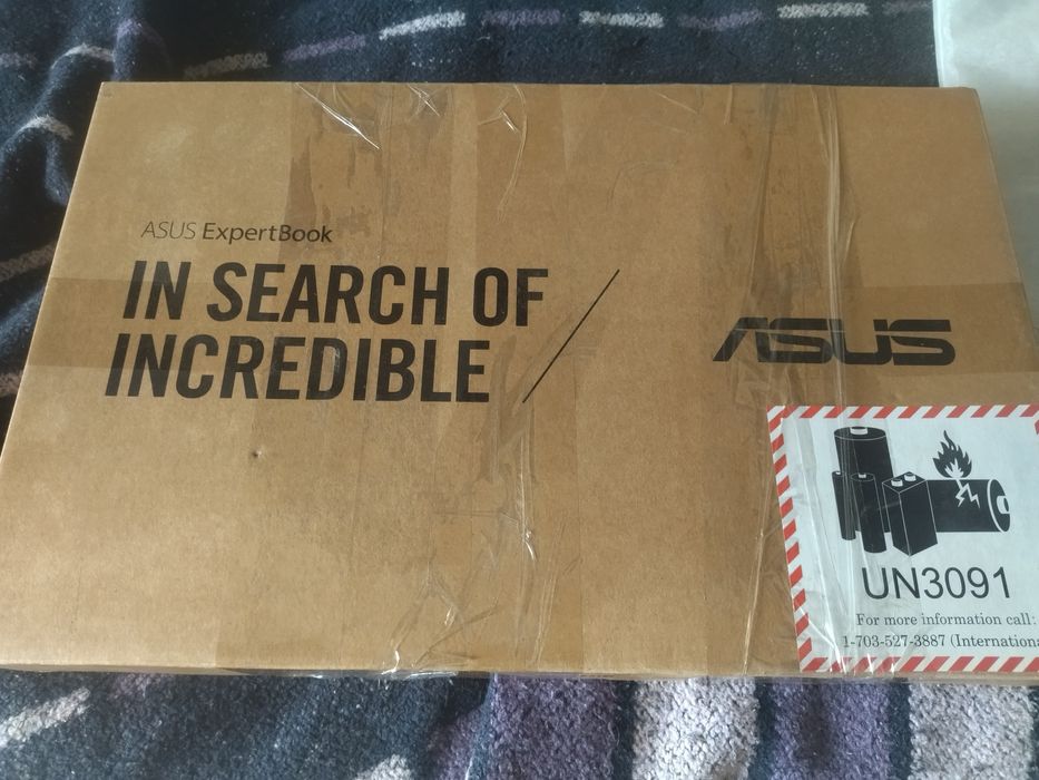 Продам ноутбук Asus Expert Book