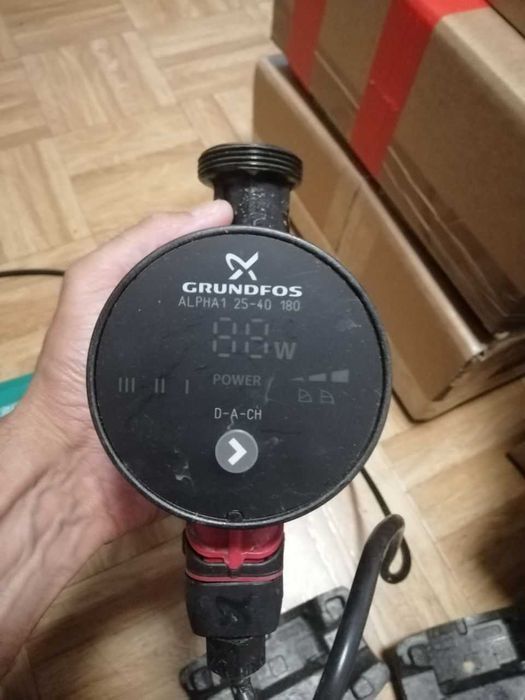 Циркуляційний насос grundfos alpha1 25-40 180   б/у