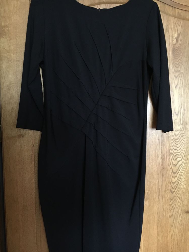 Czarna sukienka Sisel 40