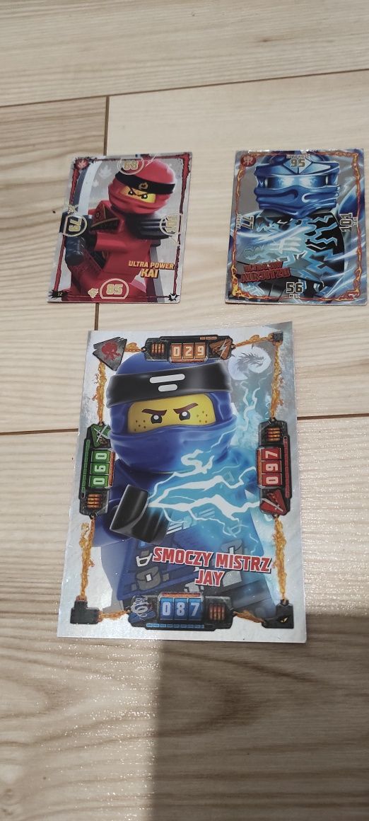 Karty kolekcjonerskie i do gry ninjago.