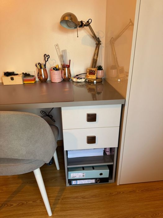 Secretária de quarto/escritório