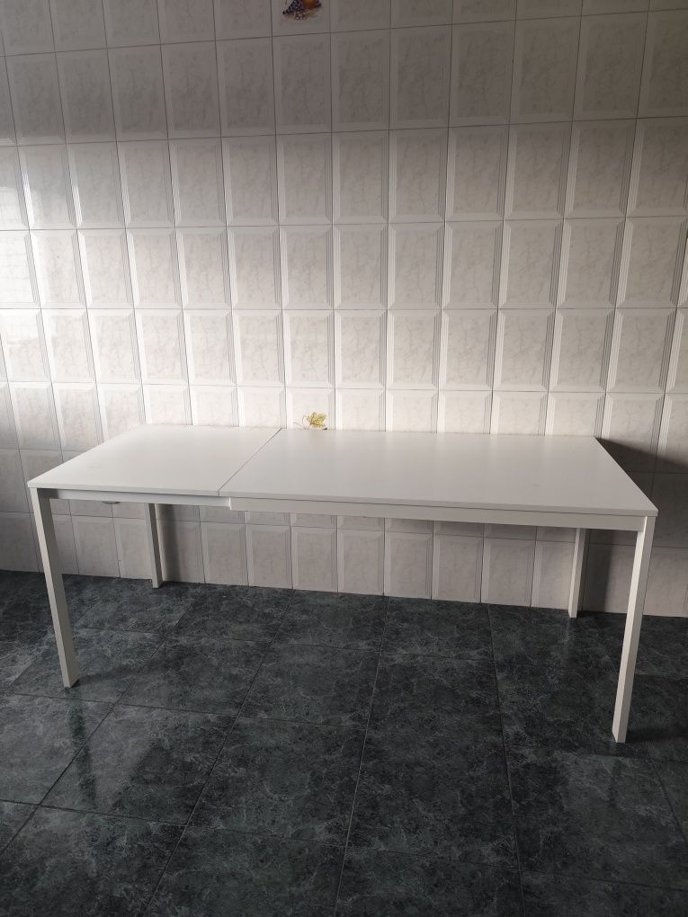Mesa extensível IKEA