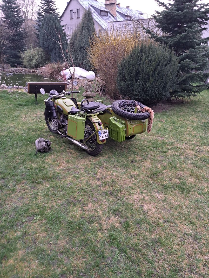 Motocykl z wózkiem bocznym