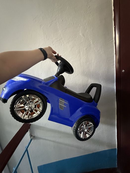 Продам толокар дитячий по місту!