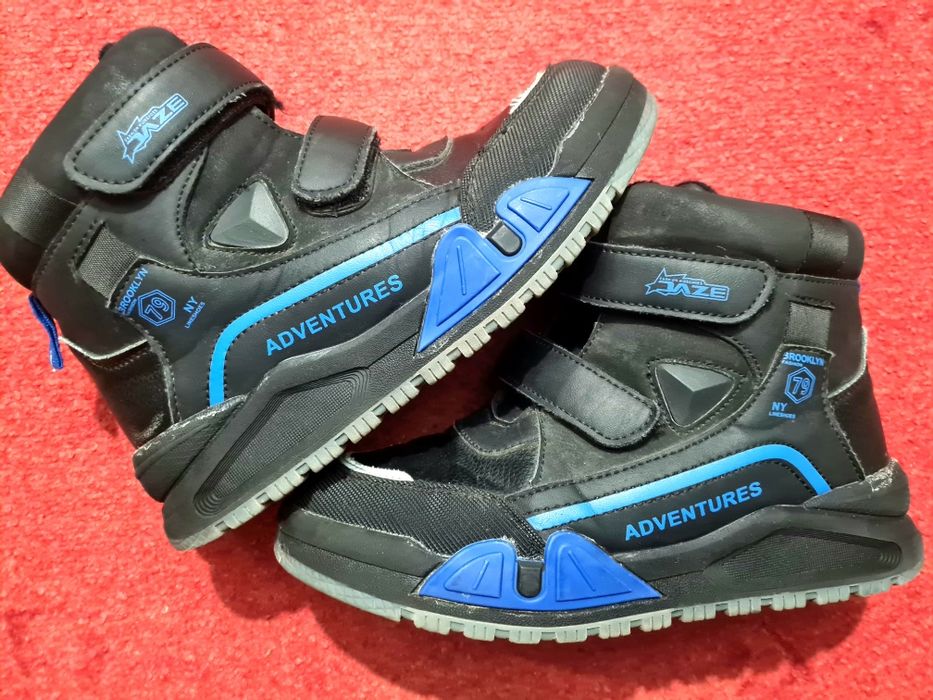 Зимние ботинки 23,5 см стелька