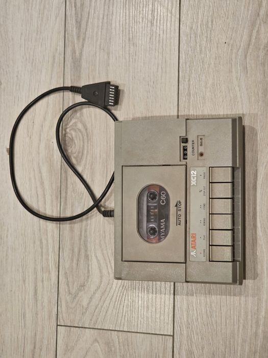 Atari 65xe z magnetofonem