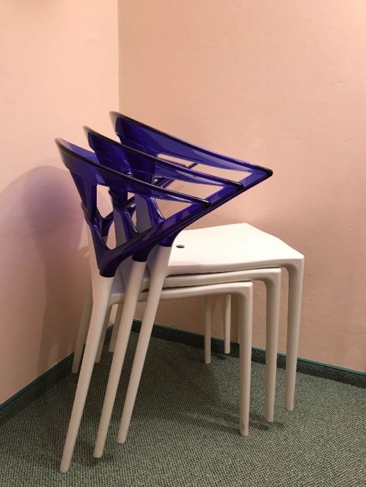 Krzesło / krzesła IRIS biało-niebieskie polipropylen/poliwęglan