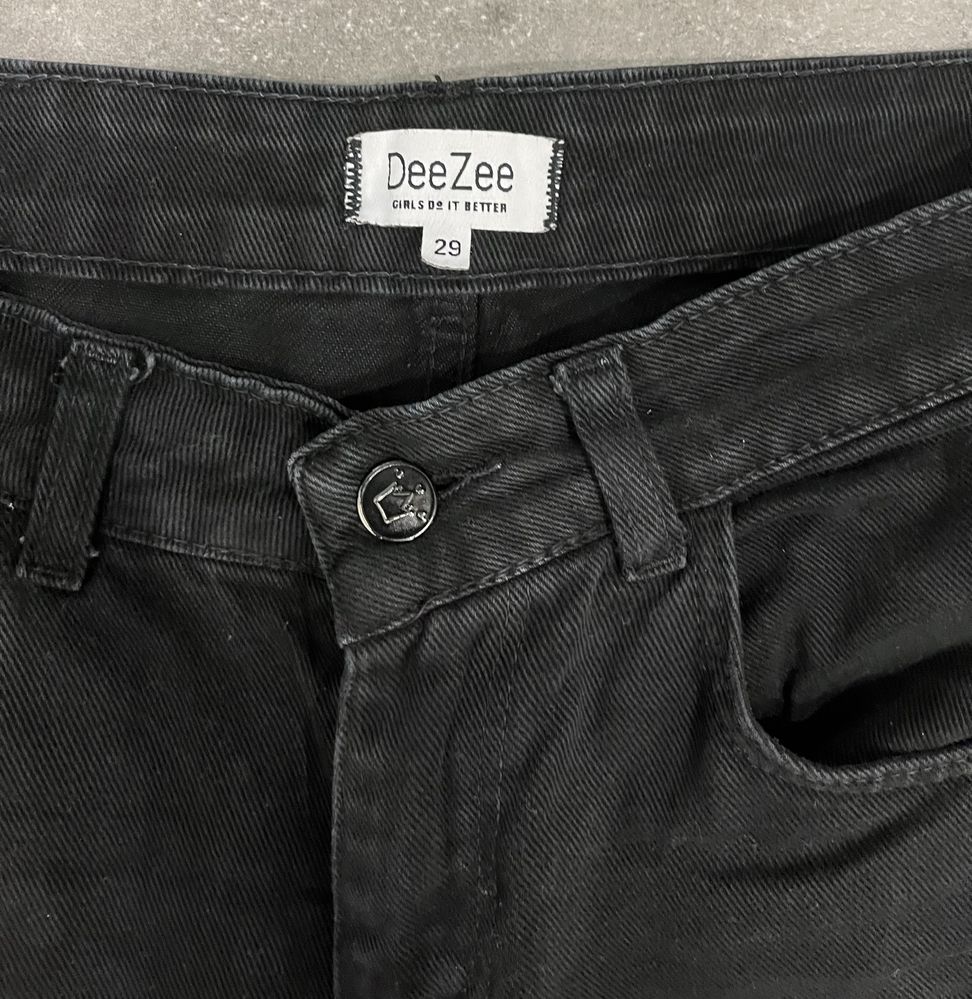 Czarne jeansy boyfriend r. 29 DeeZee