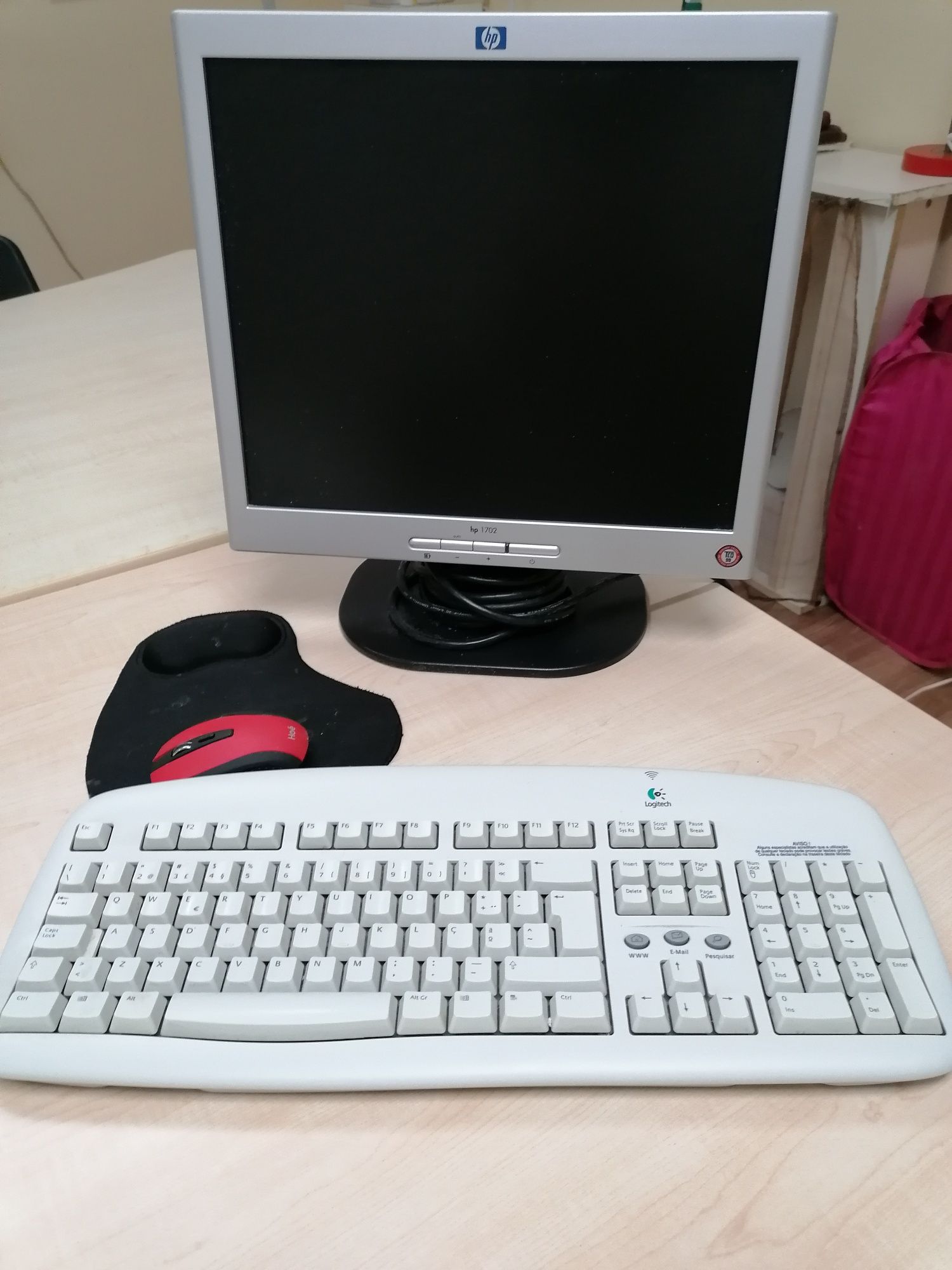 Vendo monitor e teclado