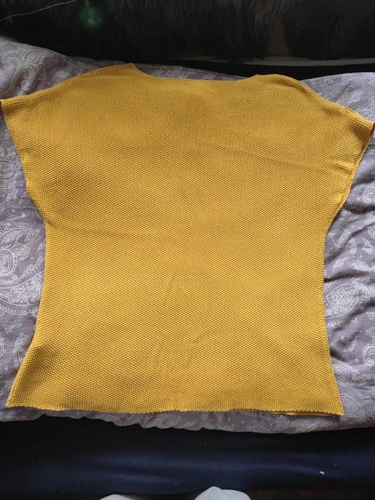 Koszulka/Sweter damski z krótkim rękawem