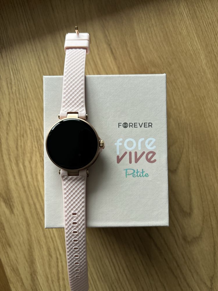 Forever Petite smartwatch