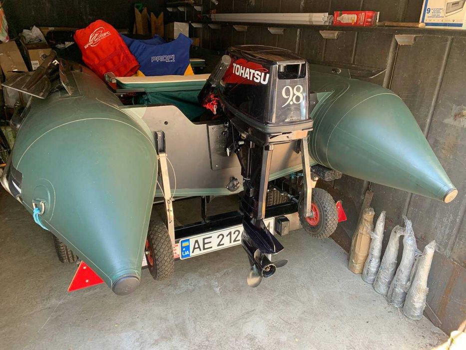 Моторний човен "Brig В-350", двигун "Tohatsu 9.8", причіп для судна.