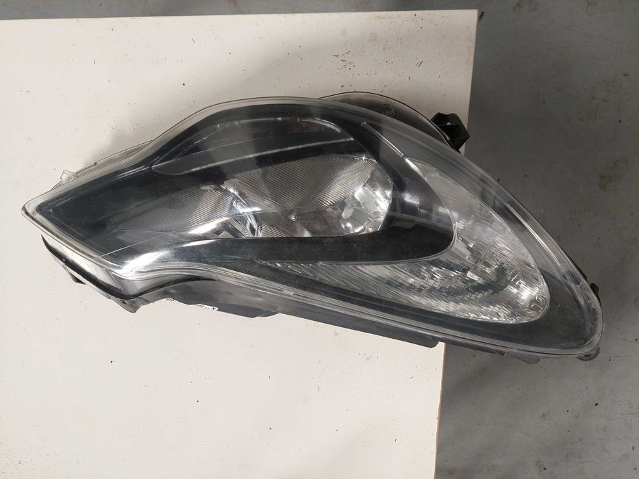 farol direito Opel corsa D