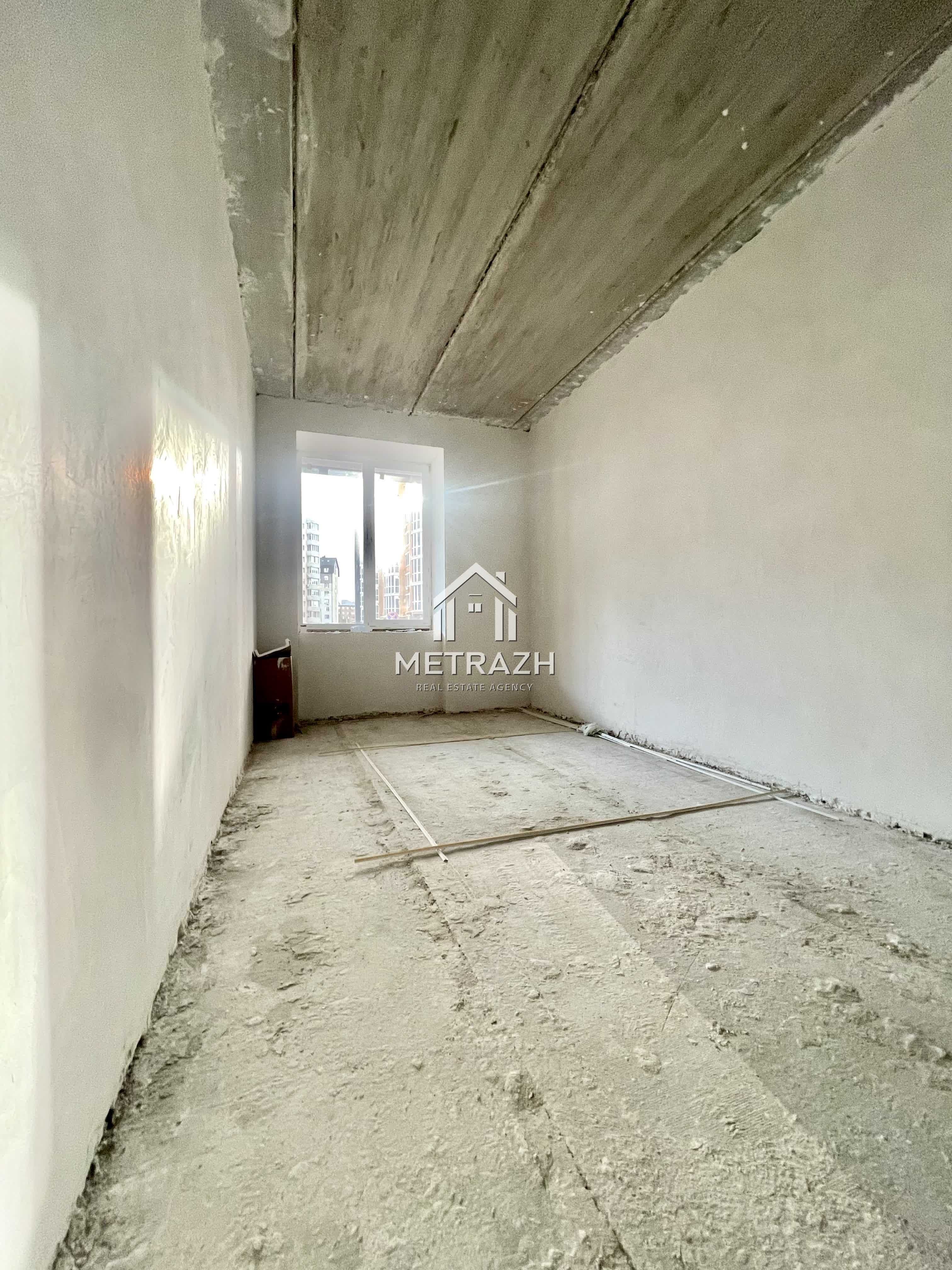 Продам 2к квартиру ЖК Лазурный, пер.Лосевский, метро Центральный рынок