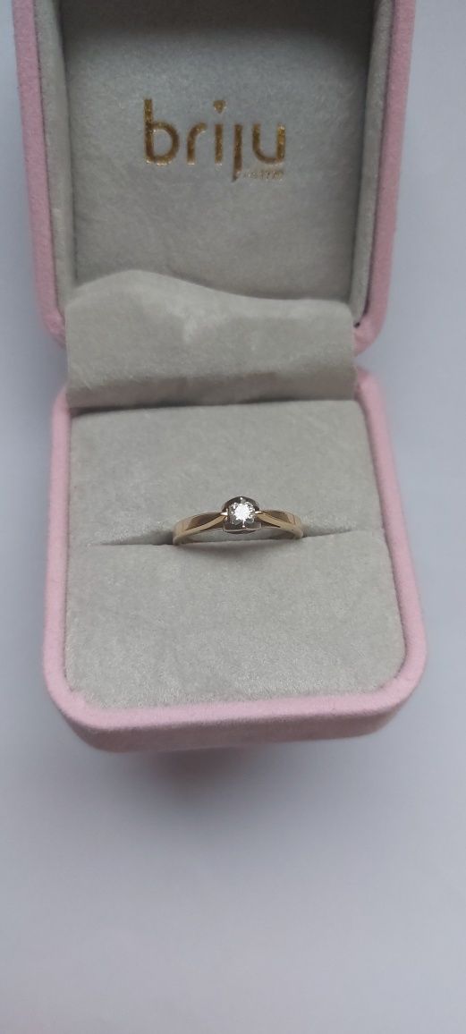 Pierścionek zaręczynowy BRJU żółte złoto 585 0.16 ct rozmiar 8