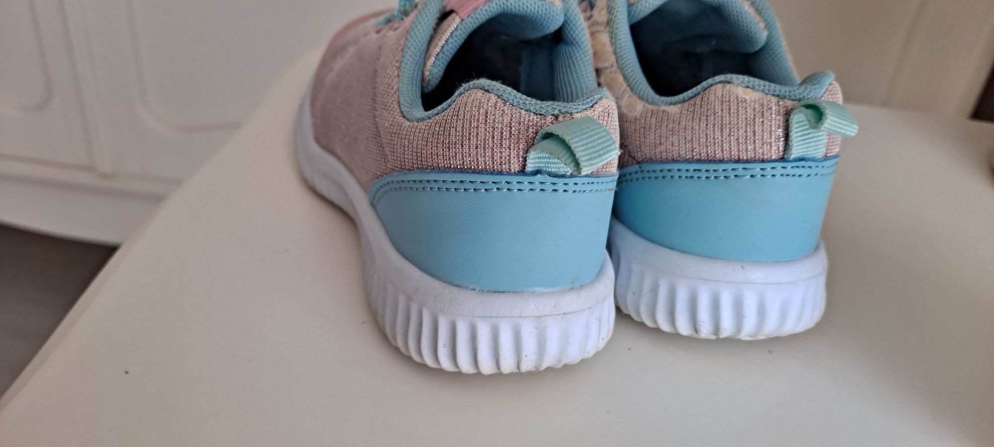 Speaker brokatowe sportowe wsuwane buty dla dziewczynki roz 27