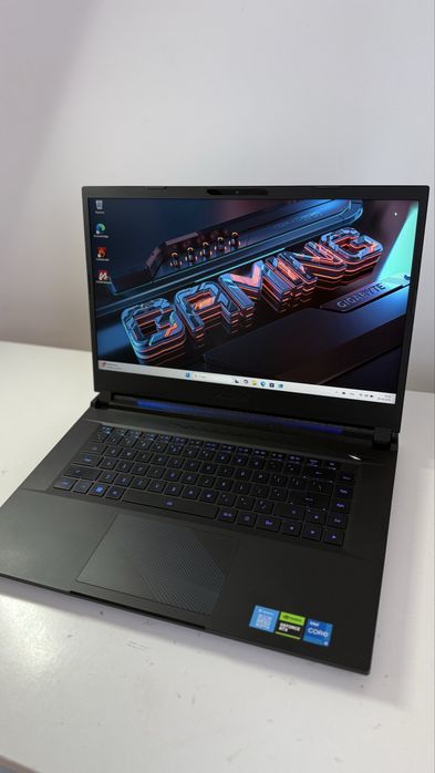 Laptop Gigabyte Aorus 15 360 Hz rtx4060 Gw.