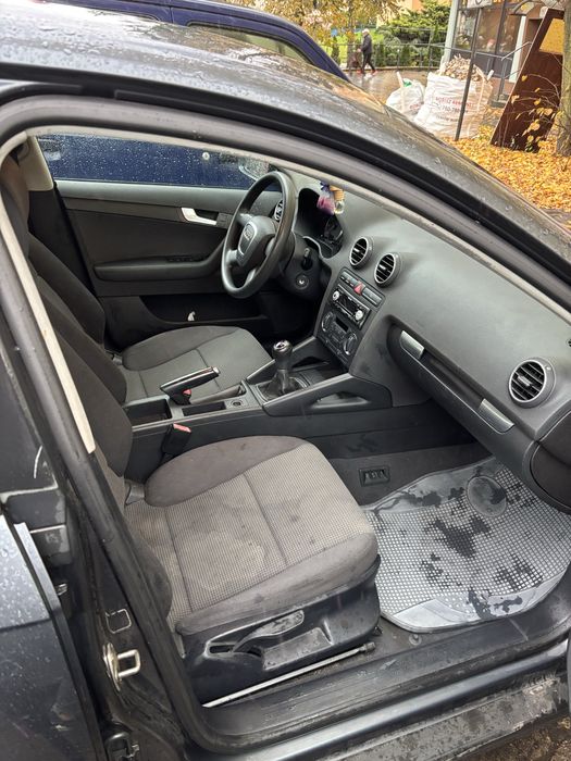 Audi a3 8p 1.6mpi 102 km