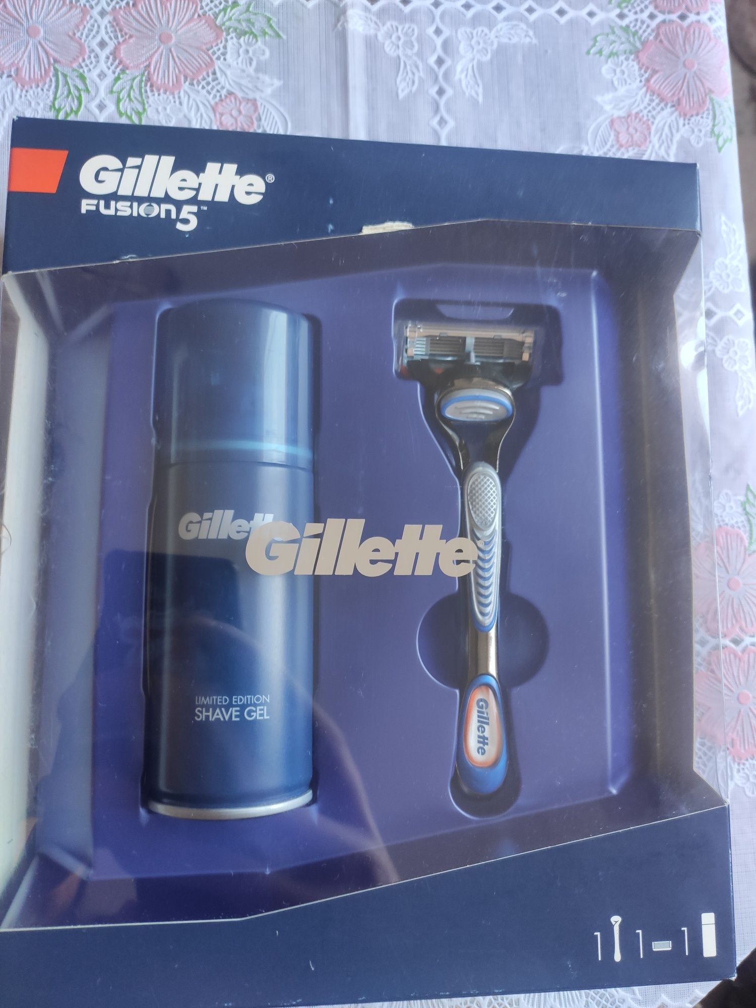 Подарунковий набір For Gentlemen!Gillette Fusion 5!