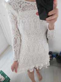 Sukienka biała mini koronka 34