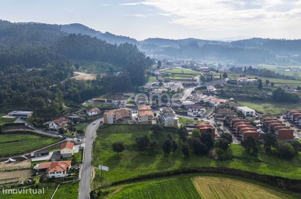 Terreno Urbanizável em Moure, Barcelos.