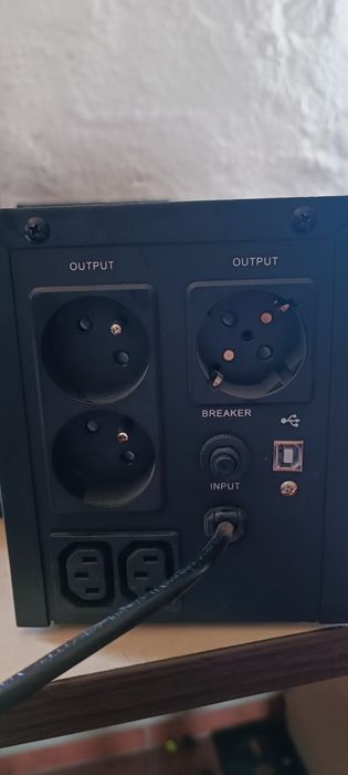 ДБЖ Volt Polska micro 1200 2x7Aч (720/1200W) зі стабілізатором