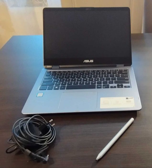 ASUS VivoBook Flip 14 TP410U