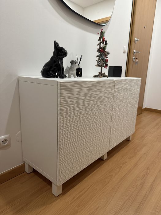 Movel branco c/ prateleiras