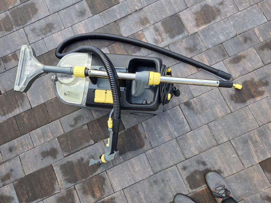 Odkurzacz piorący Karcher 10/1 Profesjonal cały zestaw