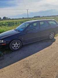 Sprzedam Volvo V40 2001r