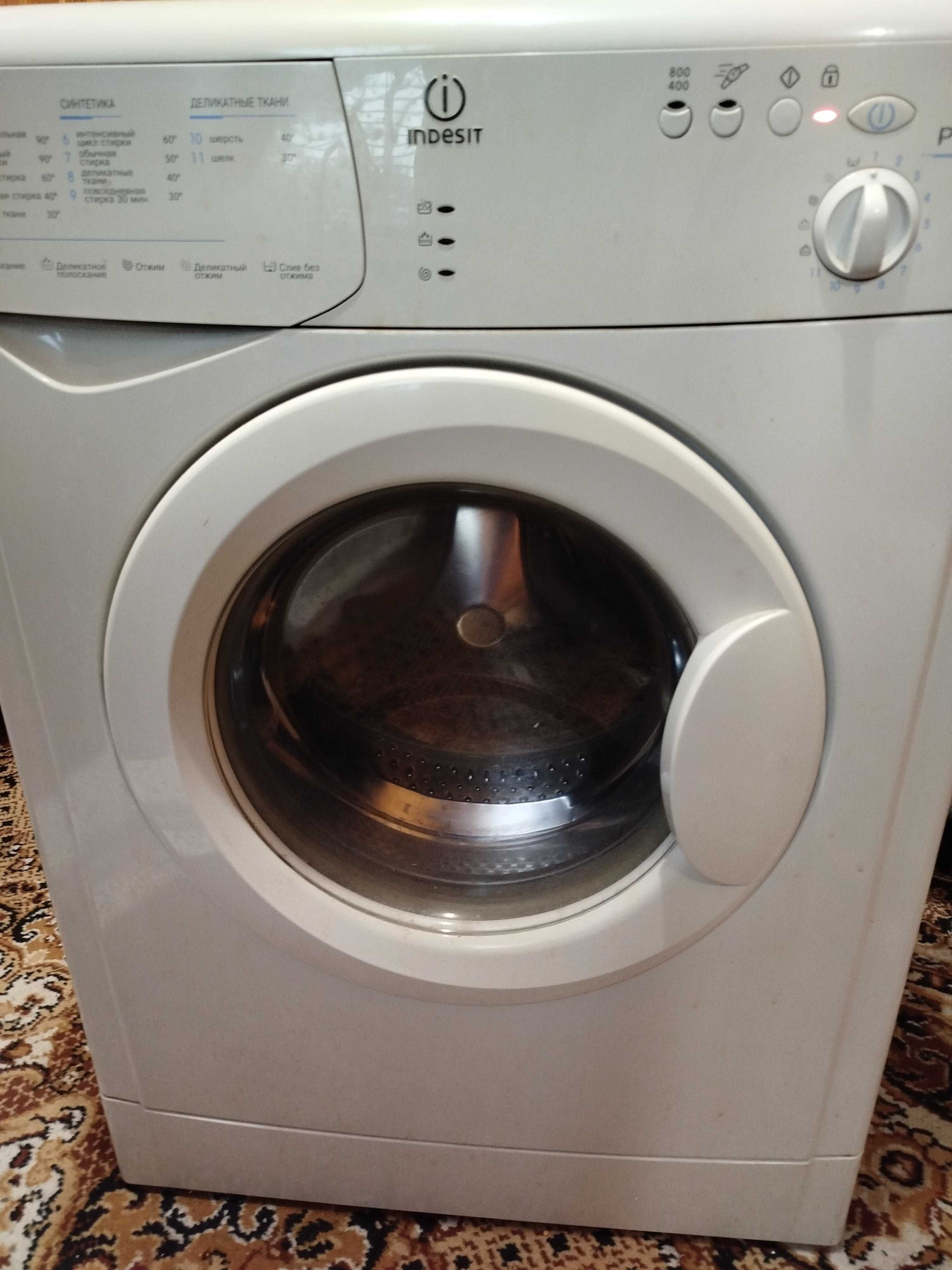 Стиральная машина  indesit wiun80