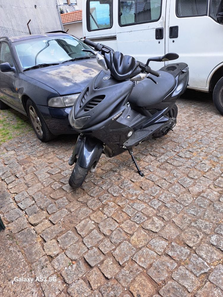 Vendo yamaha como nova