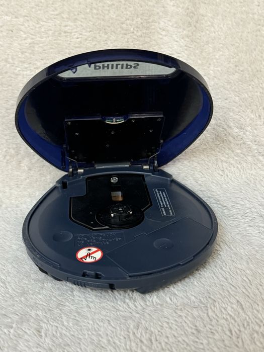 Робочий портативний MP3-CD-плеєр Philips EXP 220 Expanium