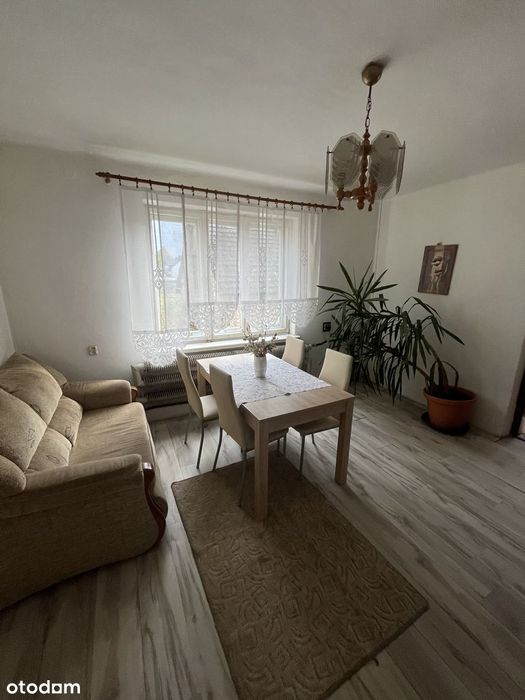 Dom wolnostojący , duża działka