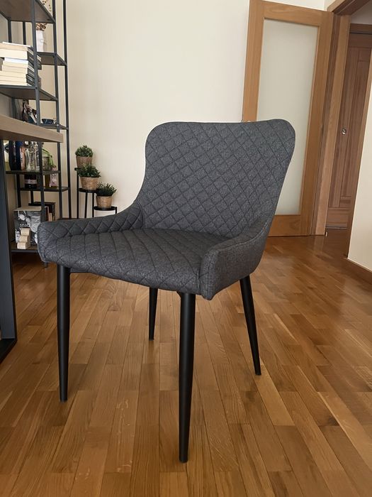 Conjunto Mesa + 6 Cadeiras