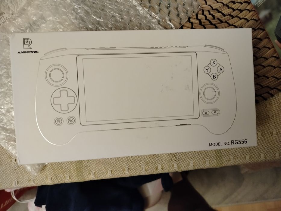 Anbernic RG 556 konsola z emulatora i czarna