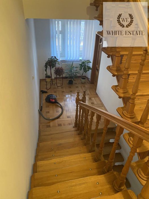 Продаж на вул. Вербицького Михайла