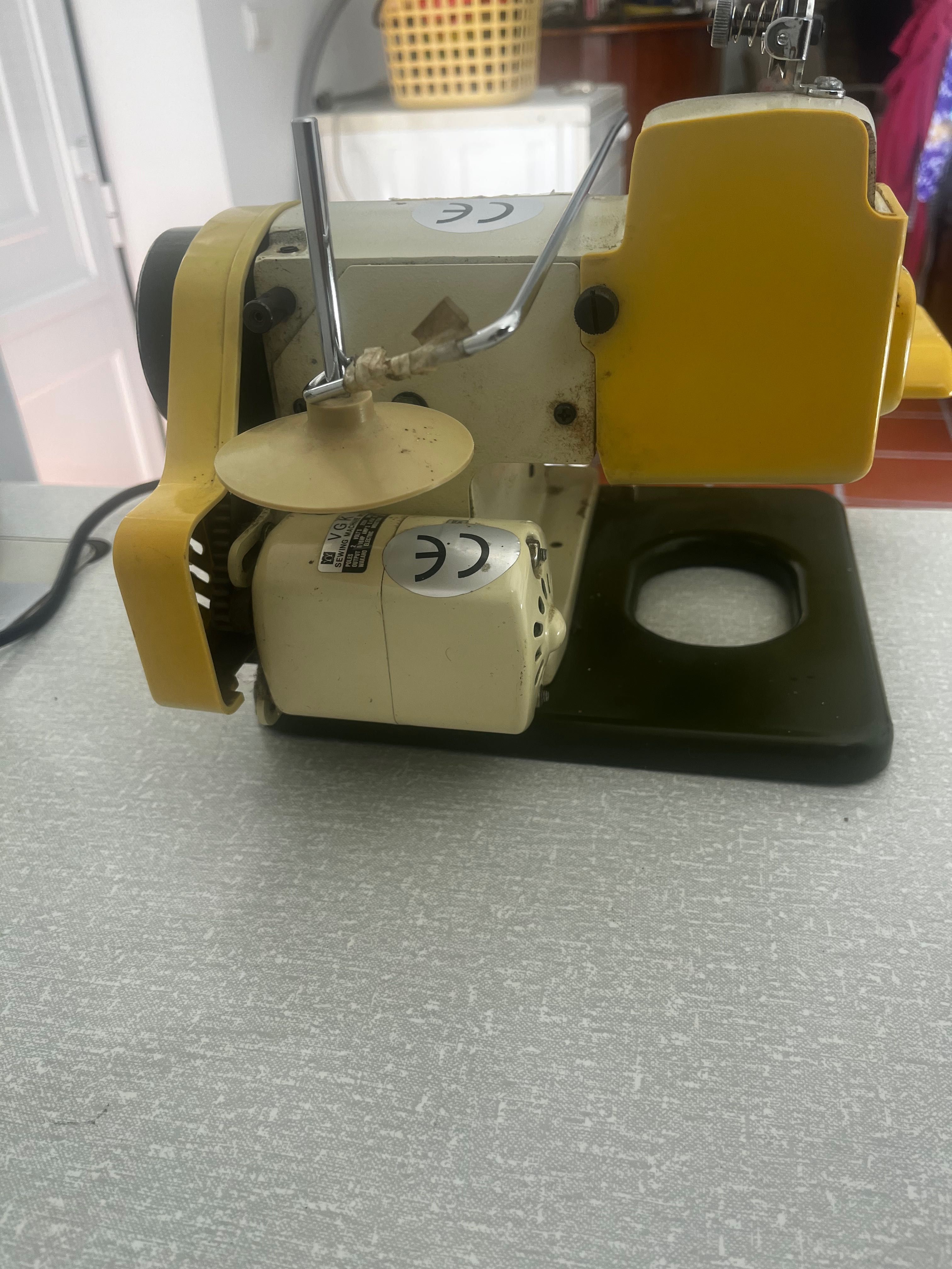 Máquina de costura bainha invisível industrial  Tony