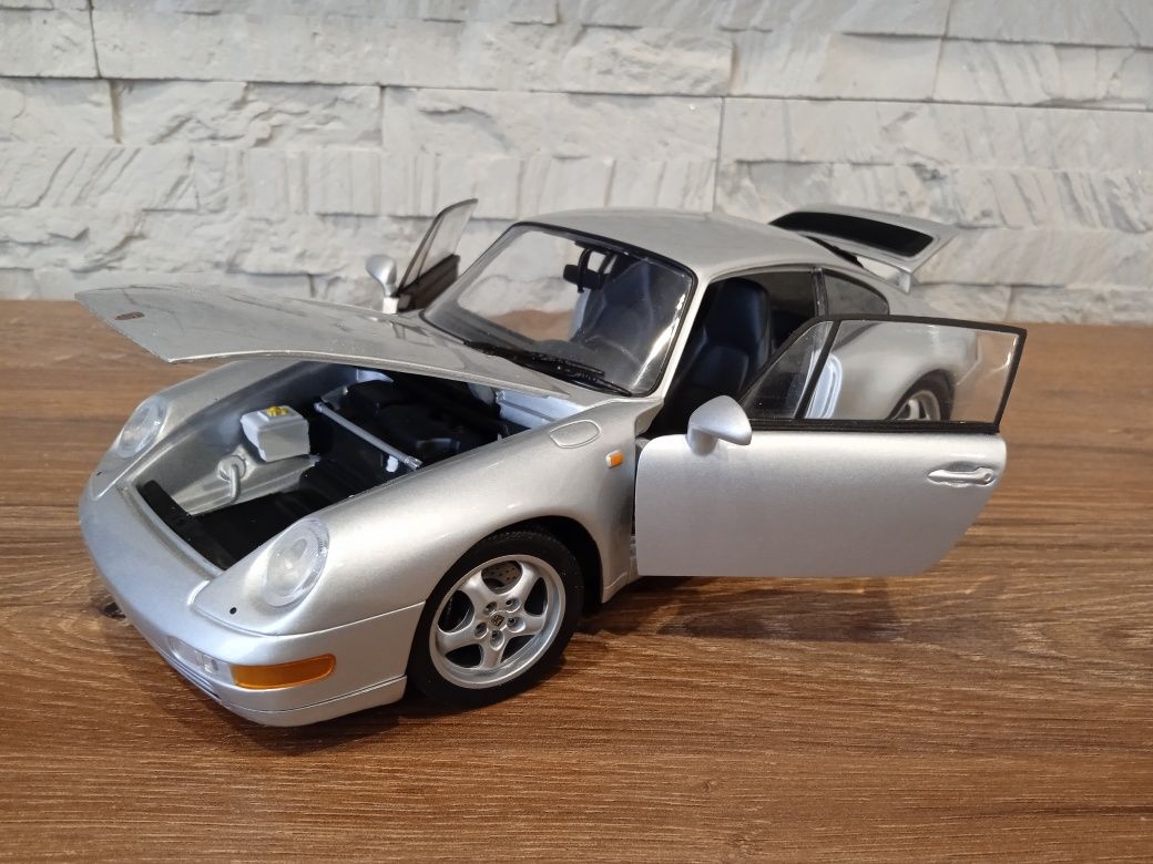 1:18 UT Models Porsche 911 Carrera model