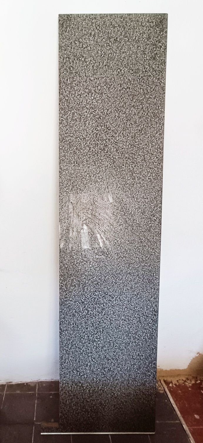 Tampo laminado granito para cozinha (2,05m x 55cm)