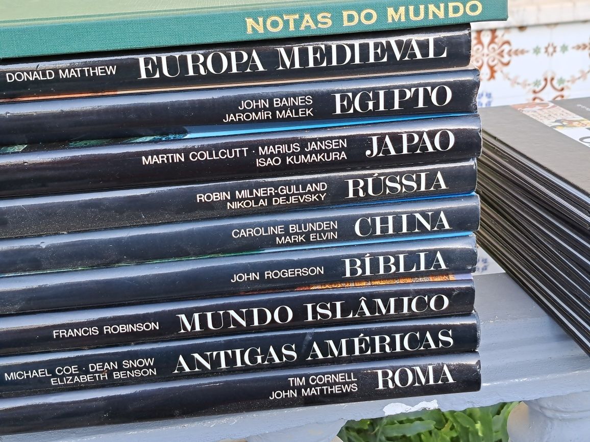 Diversas  colecções  de  livros  e alguns  indeviduais mais de 6oo liv